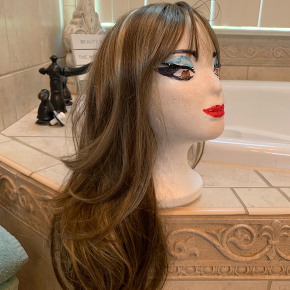 Elora Synthetic wig lt brown with blonde - Picture 2 of 3